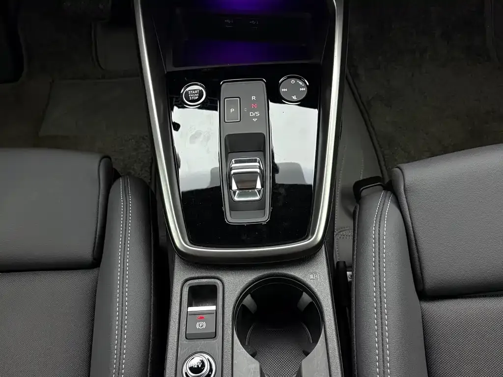 Audi A3 2023 из CN, фото 5
