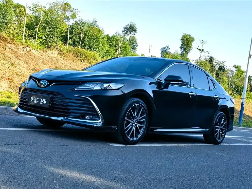 Toyota Camry 2023 из CN, фото 1