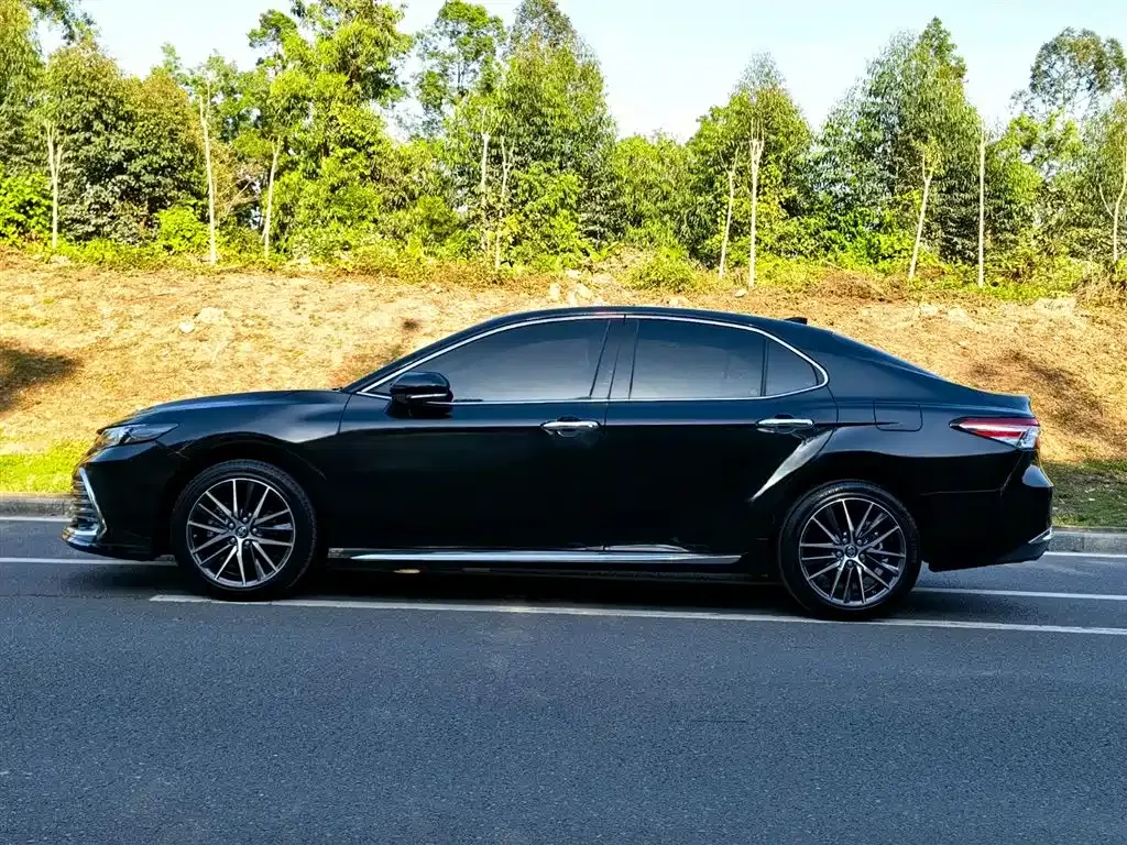 Toyota Camry 2023 из CN, фото 6