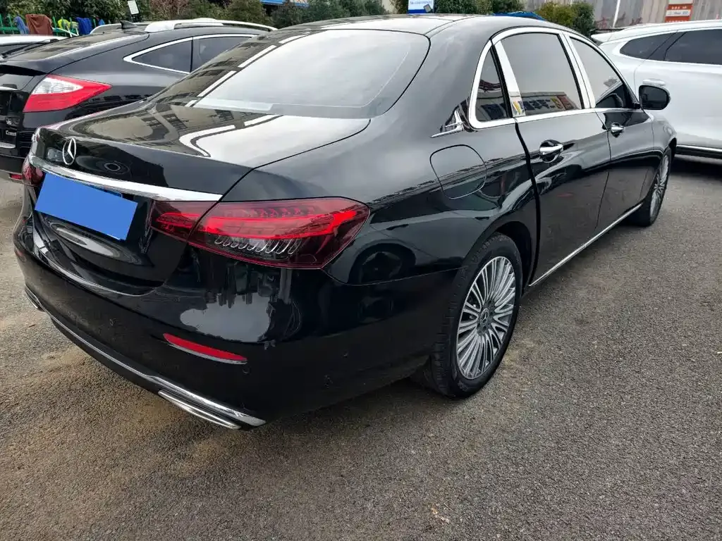 Mercedes-Benz E-Class 2023 из CN, фото 9