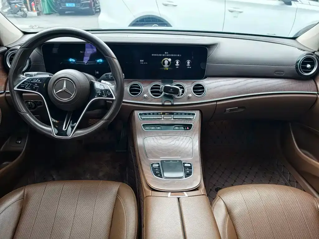 Mercedes-Benz E-Class 2023 из CN, фото 10