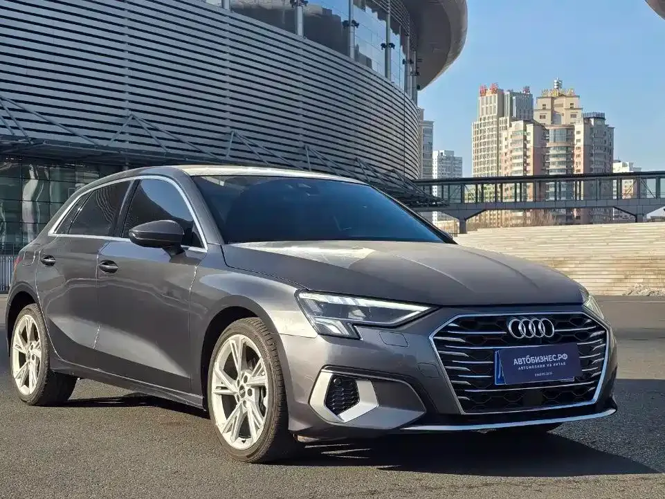 Audi A3 — фото 1