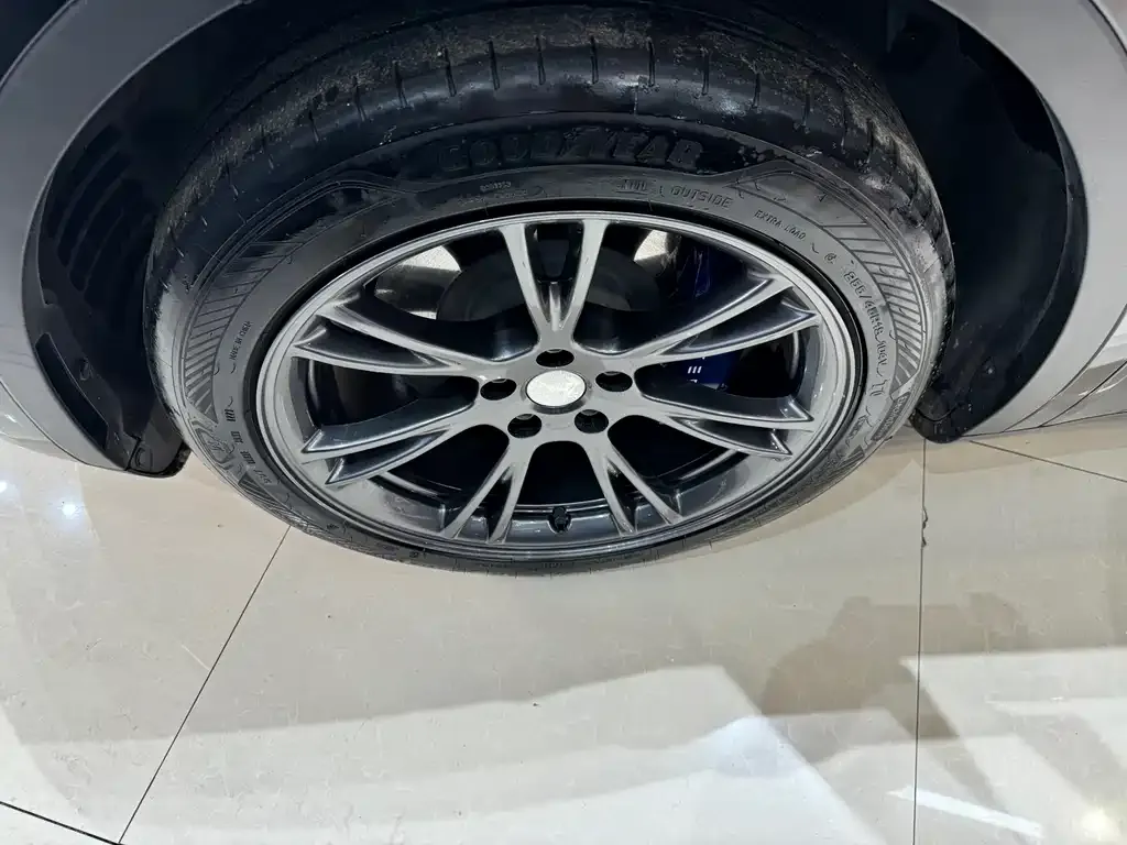 Tesla Model Y 2023 из CN, фото 3