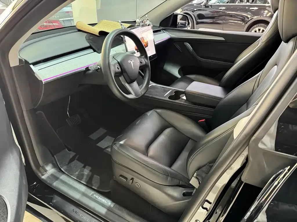 Tesla Model Y 2023 из CN, фото 7