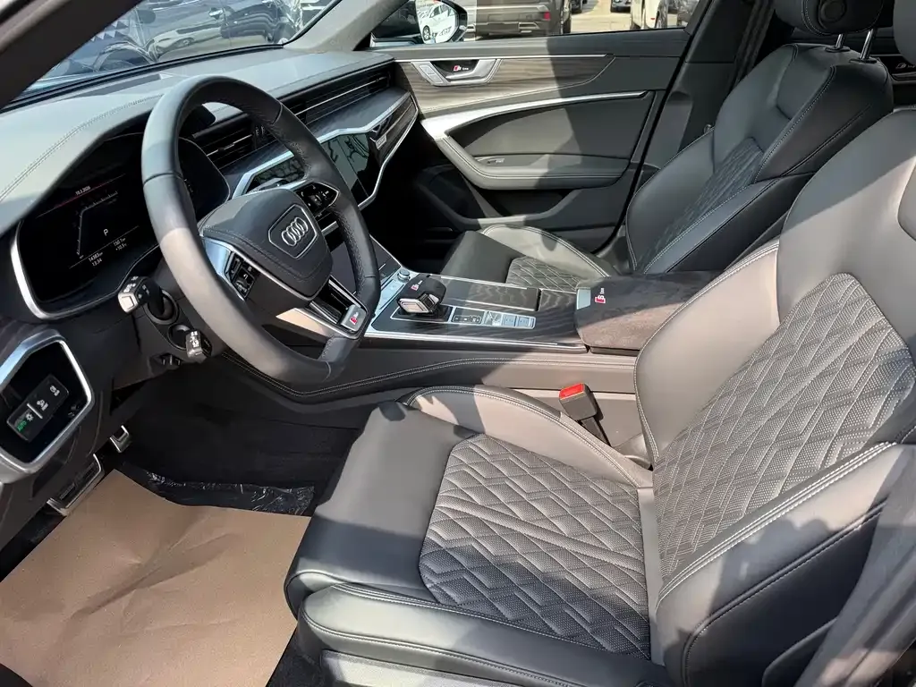 Audi A6L 2025 из CN, фото 10