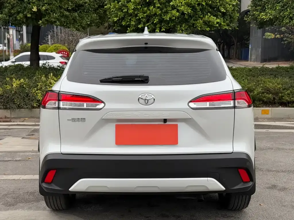 Toyota Corolla Cross — фото 3