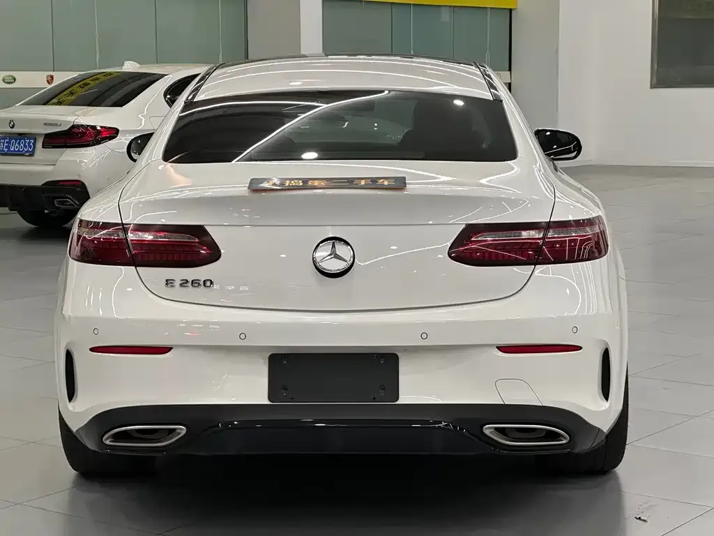 Mercedes-Benz E-Class (Import) — фото 3