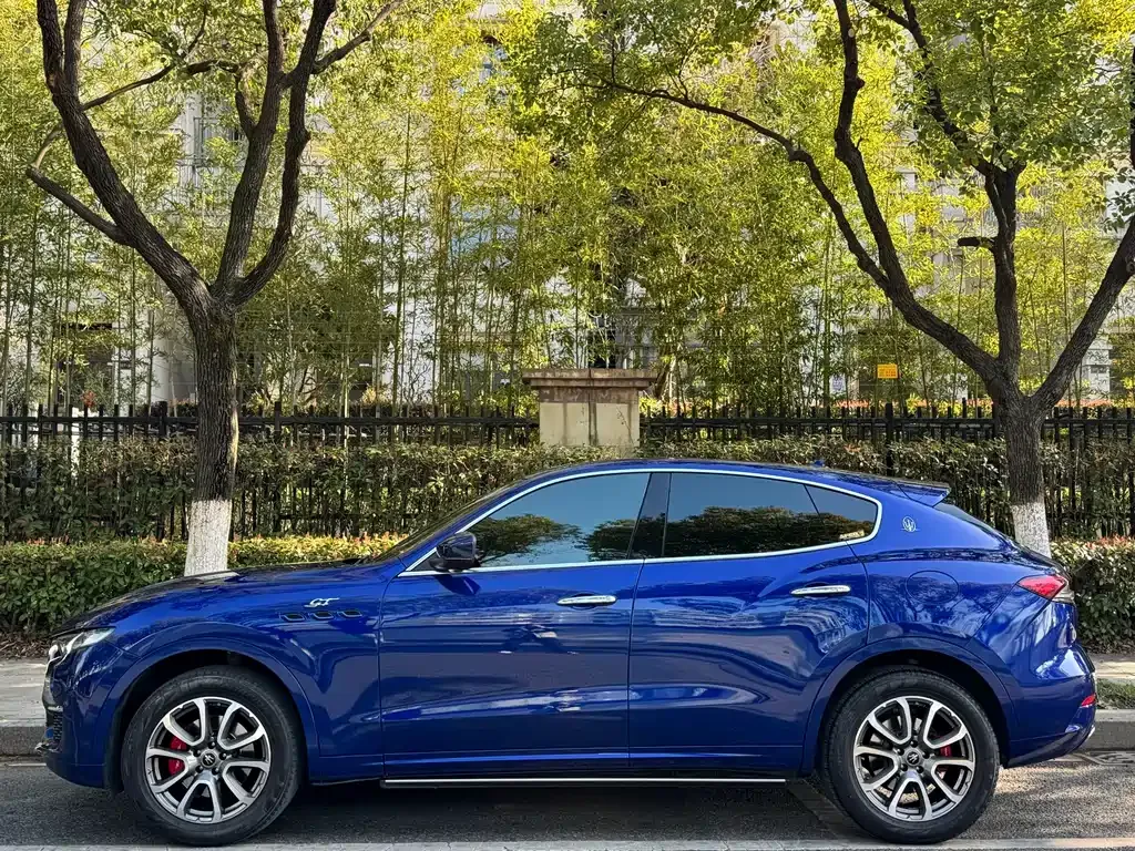 Maserati Levante 2023 из CN, фото 10