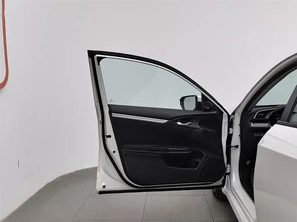 Honda Civic — фото 4
