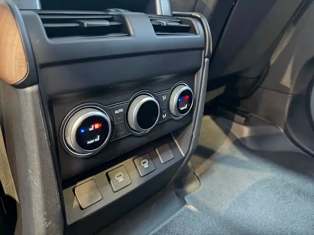Land Rover Defender 2022 из CN, фото 6