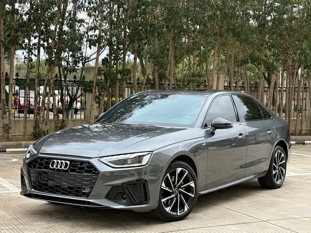 Audi A4L 2023 из CN, фото 1