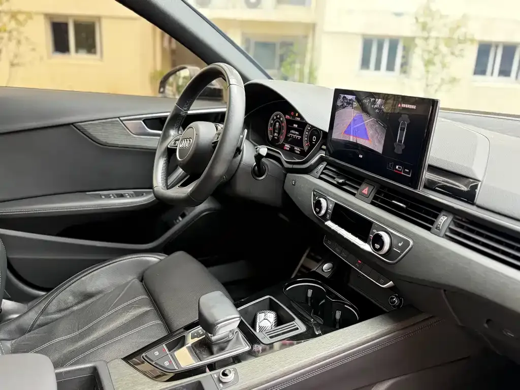 Audi A4L 2023 из CN, фото 6
