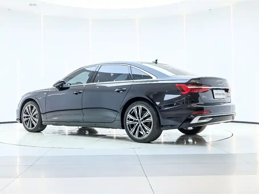 Audi A6L — фото 4
