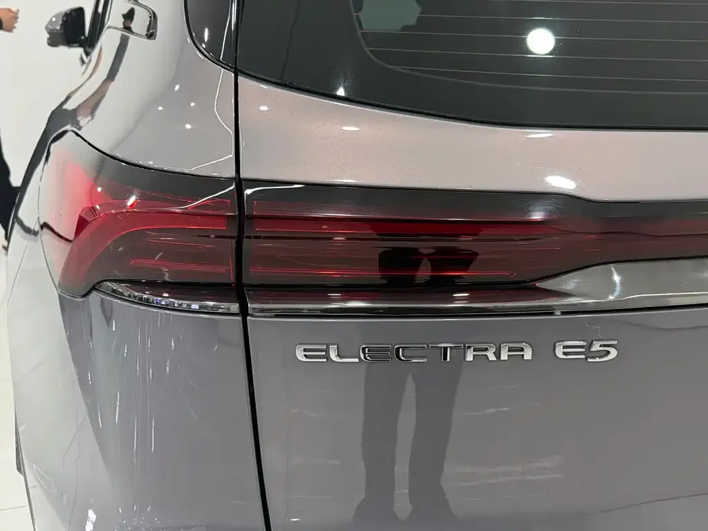 Buick E5 2023 из CN, фото 9