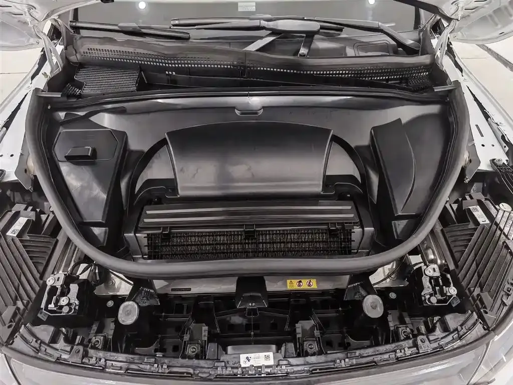 Mercedes-Benz EQE SUV 2023 из CN, фото 10