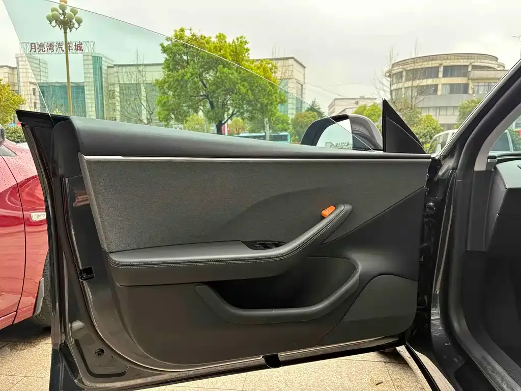 Tesla Model 3 2024 из CN, фото 2