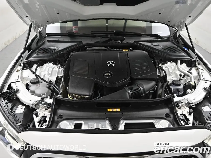 Mercedes-Benz E-Class — фото 10