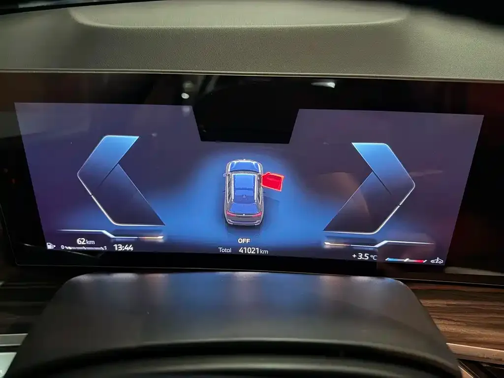 BMW X7 2025 из CN, фото 4