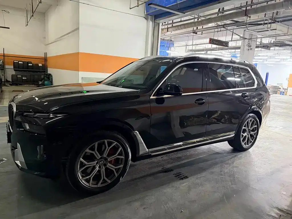 BMW X7 2025 из CN, фото 6