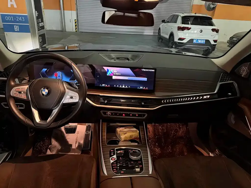 BMW X7 2025 из CN, фото 3