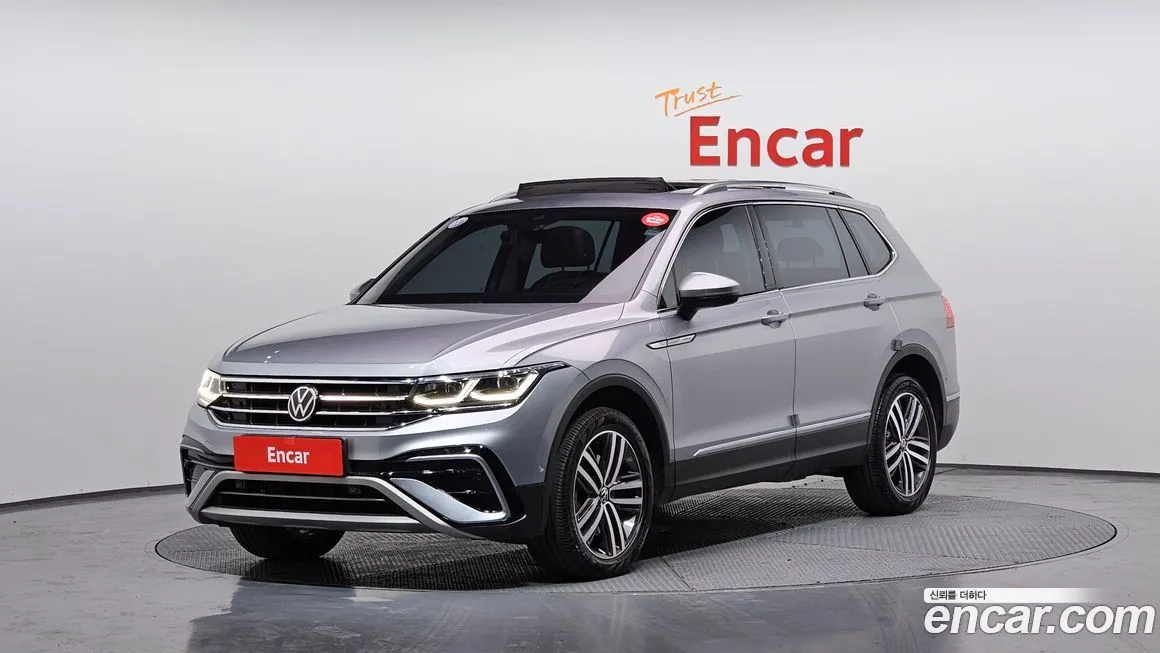 Volkswagen Tiguan — фото 1