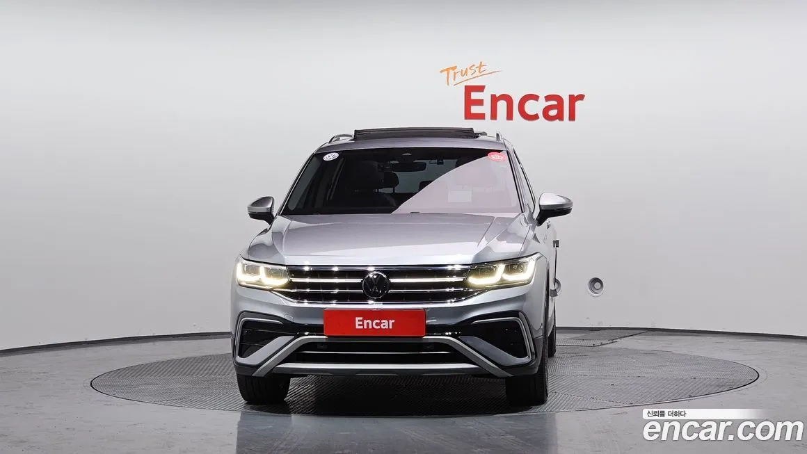 Volkswagen Tiguan — фото 6