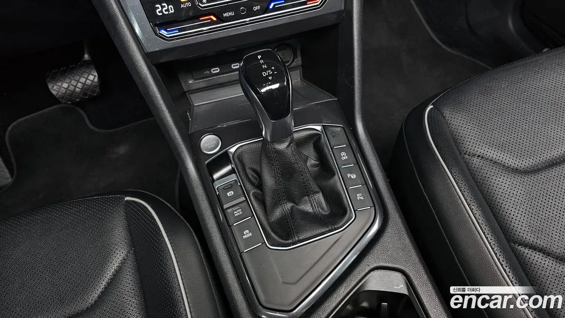 Volkswagen Tiguan — фото 7