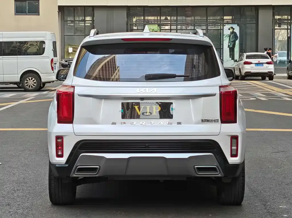 Kia Sportage — фото 9