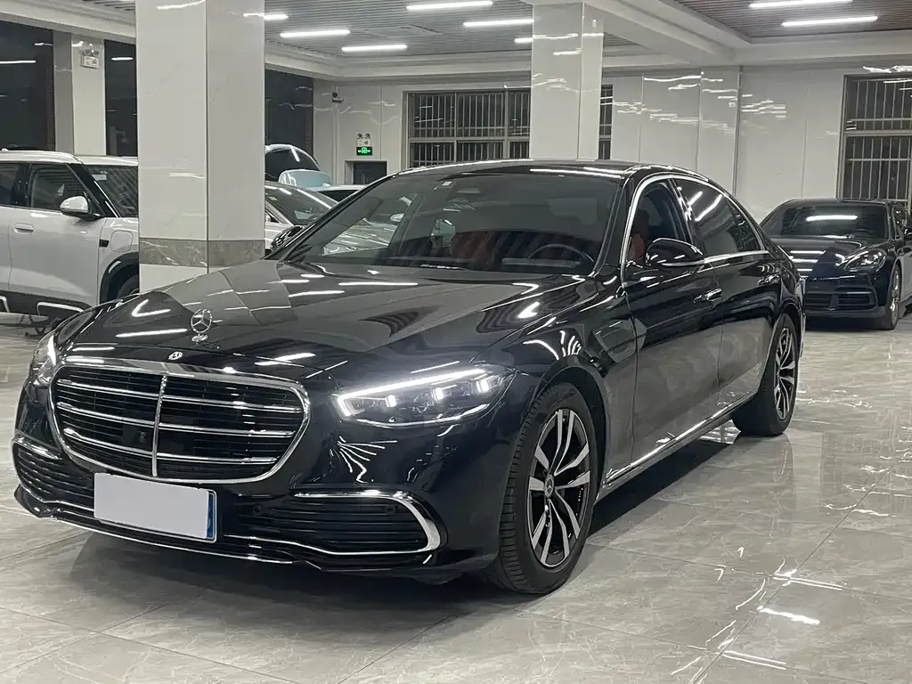 Mercedes-Benz S-Class — фото 1
