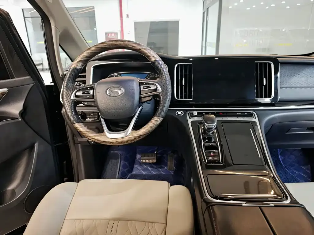 GAC Motor Trumpchi M8 — фото 10