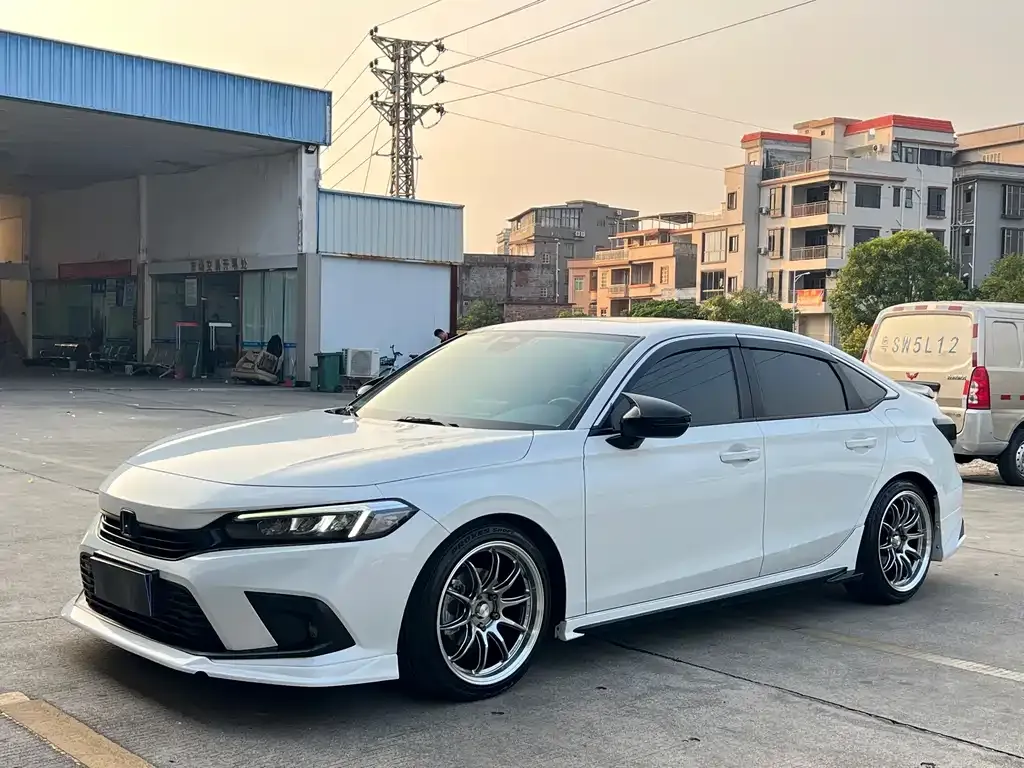 Honda Civic — фото 1