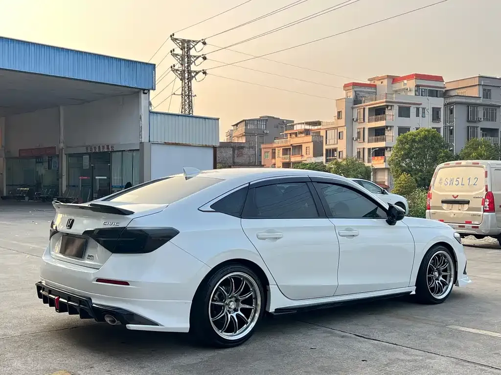Honda Civic — фото 5