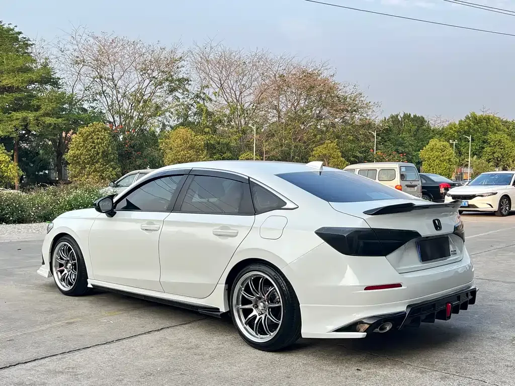 Honda Civic — фото 9