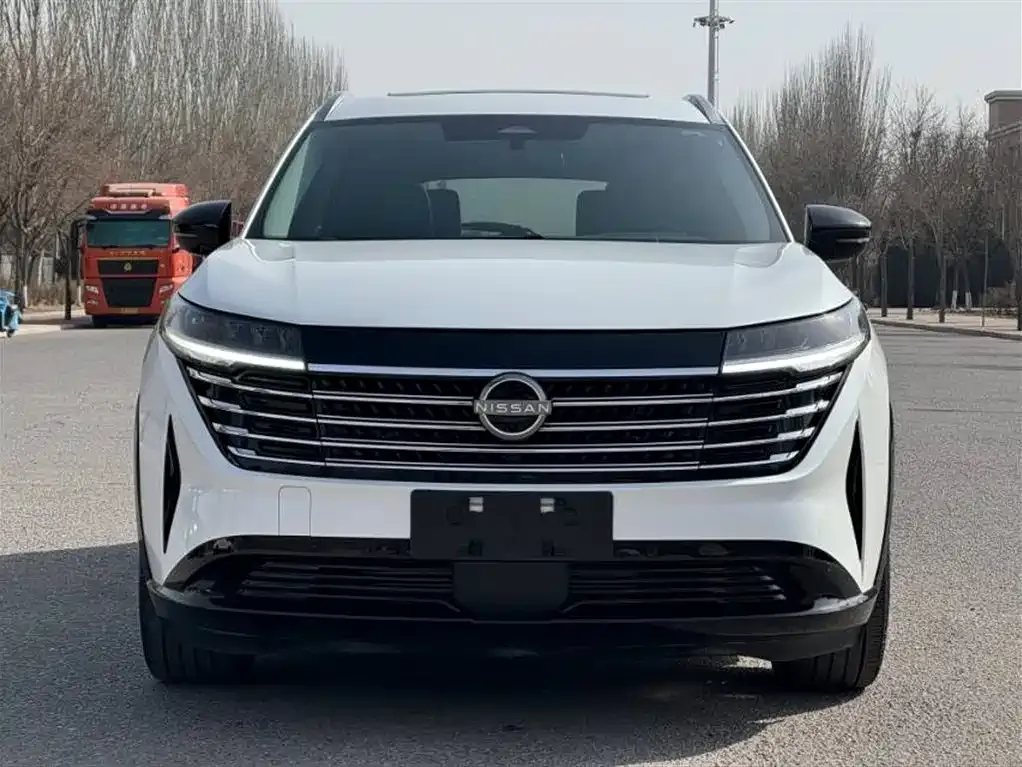 Nissan Teramont