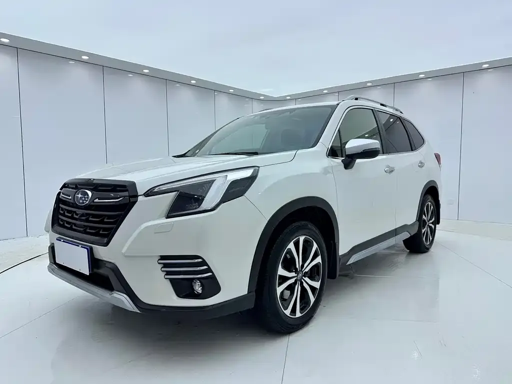 Subaru Forester 2022 из CN, фото 1