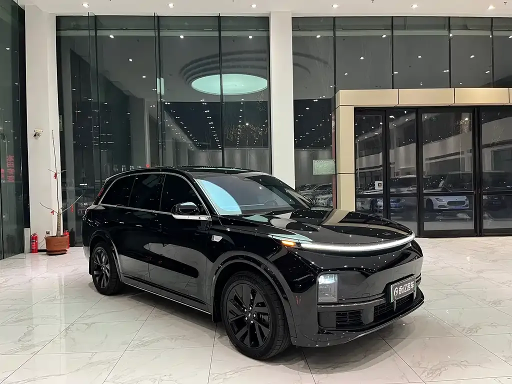 Li Auto L8 2023 из CN, фото 2