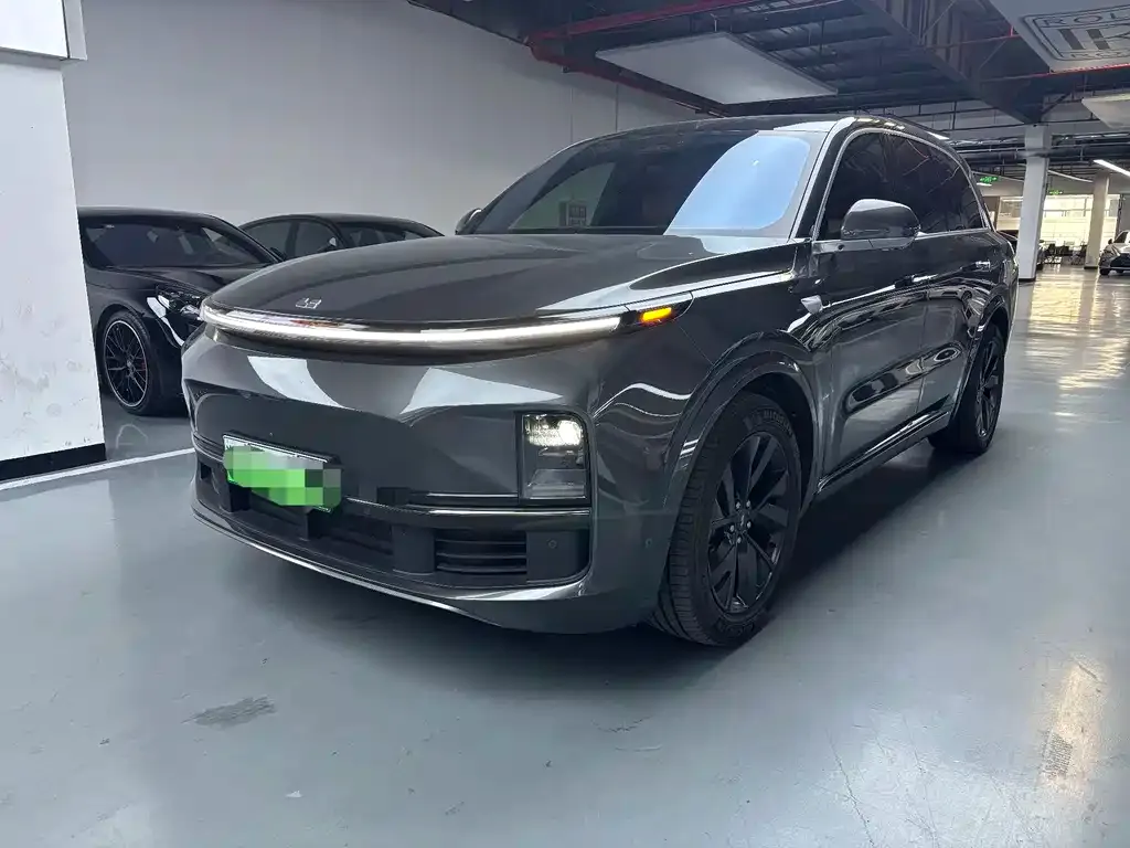 Li Auto L8