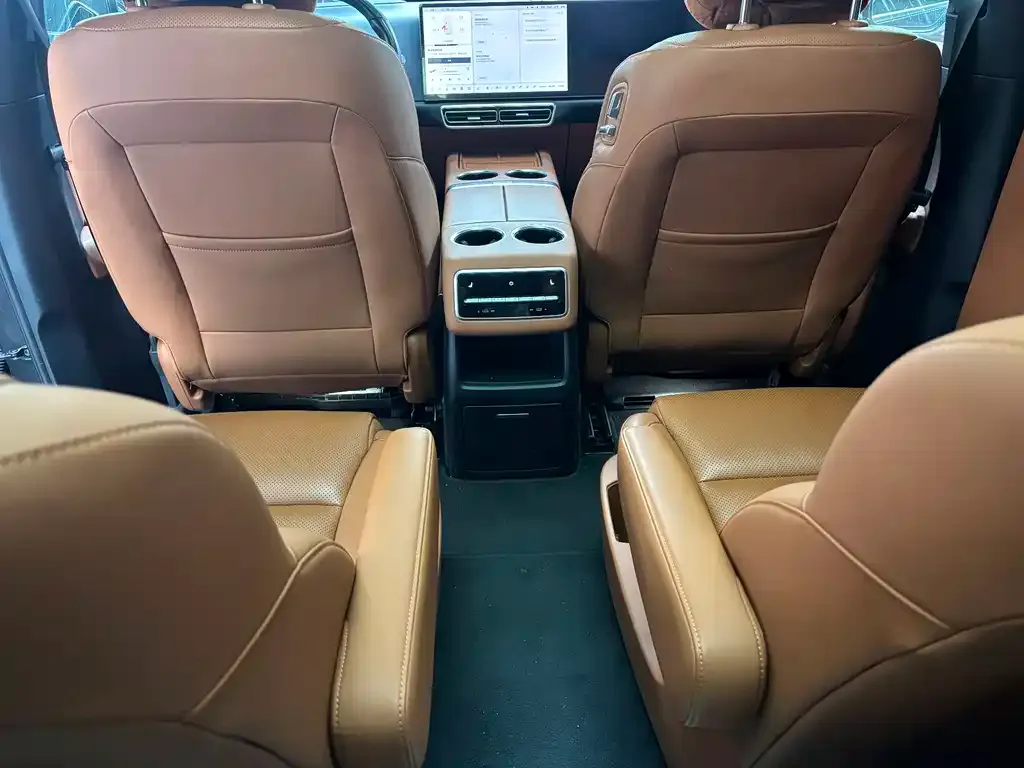 Li Auto L8 2023 из CN, фото 2