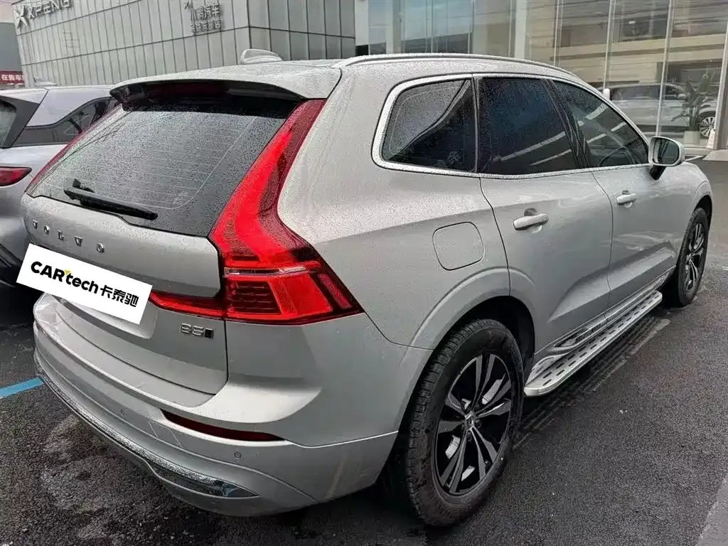 Volvo XC60 — фото 7