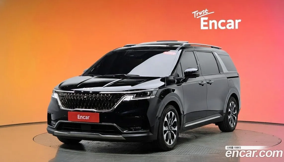 Kia Carnival — фото 1