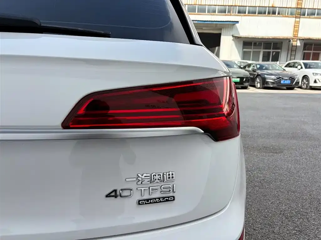Audi Q5L 2022 из CN, фото 3