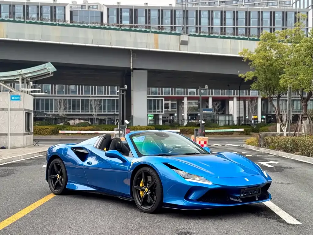 Ferrari F8 — фото 8