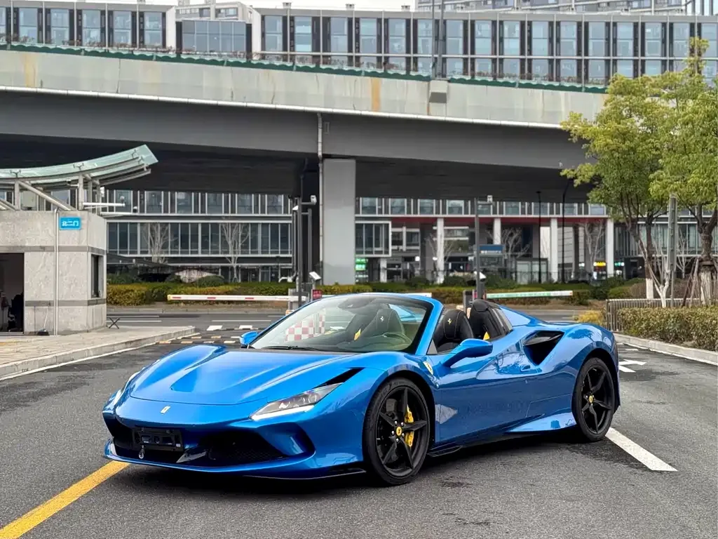 Ferrari F8 — фото 7