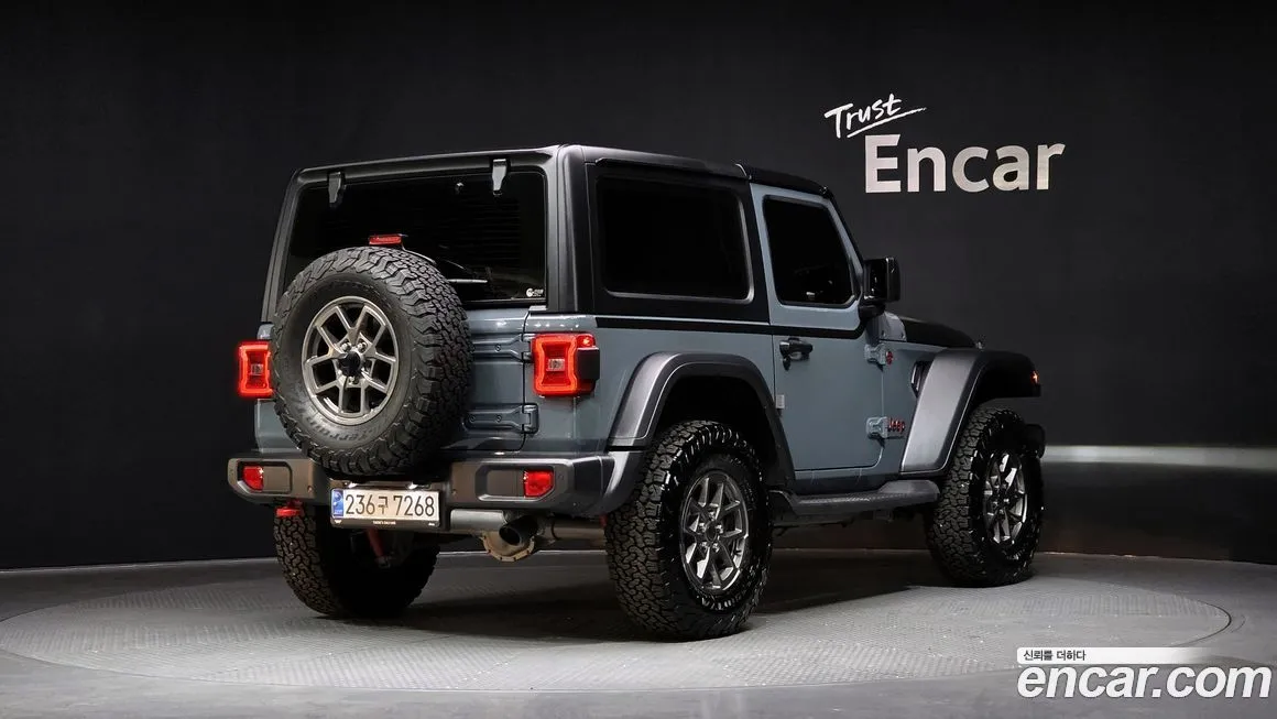 Jeep Wrangler — фото 2