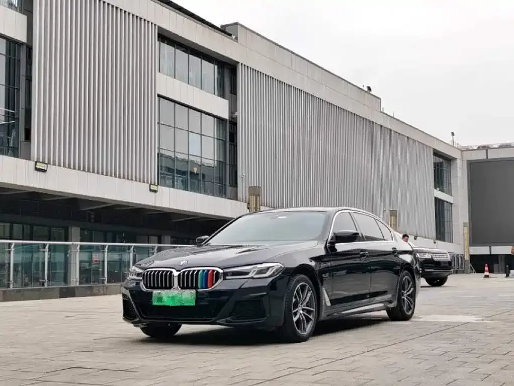 BMW 5 Series New Energy — фото 1