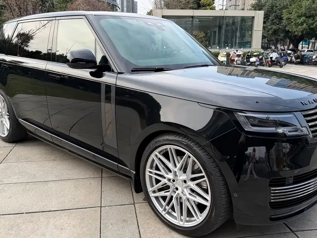 Land Rover Range Rover 2023 из CN, фото 2