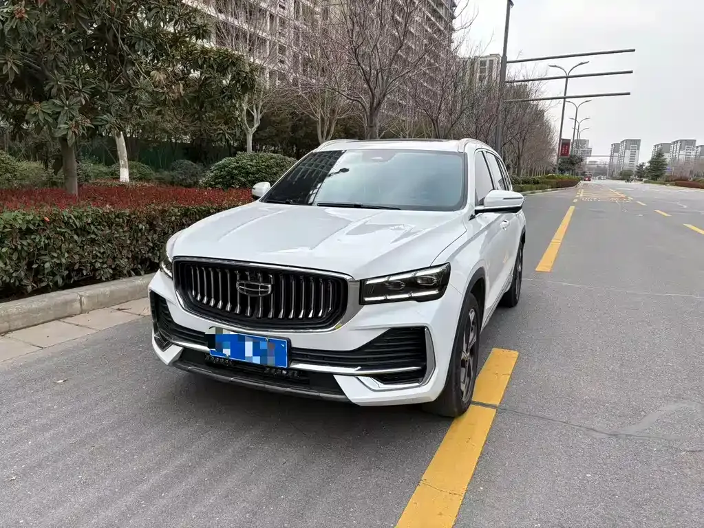 Geely Xingyue L — фото 1