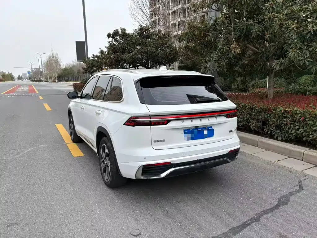 Geely Xingyue L — фото 2