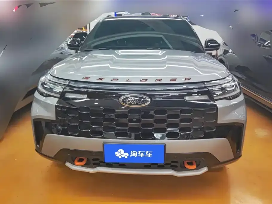 Ford Explorer 2023 из CN, фото 7