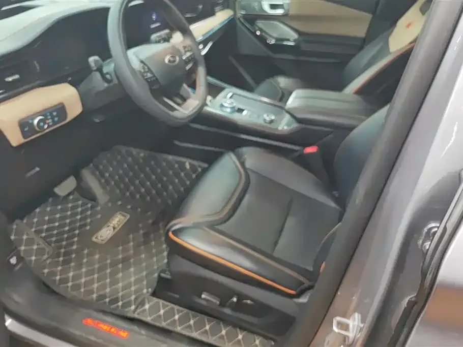 Ford Explorer 2023 из CN, фото 3